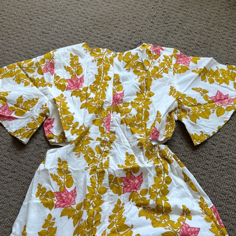 NWT BEYOND by Vera Floral Yellow and Pink Midi Dress with cutouts - Picture 5 of 7